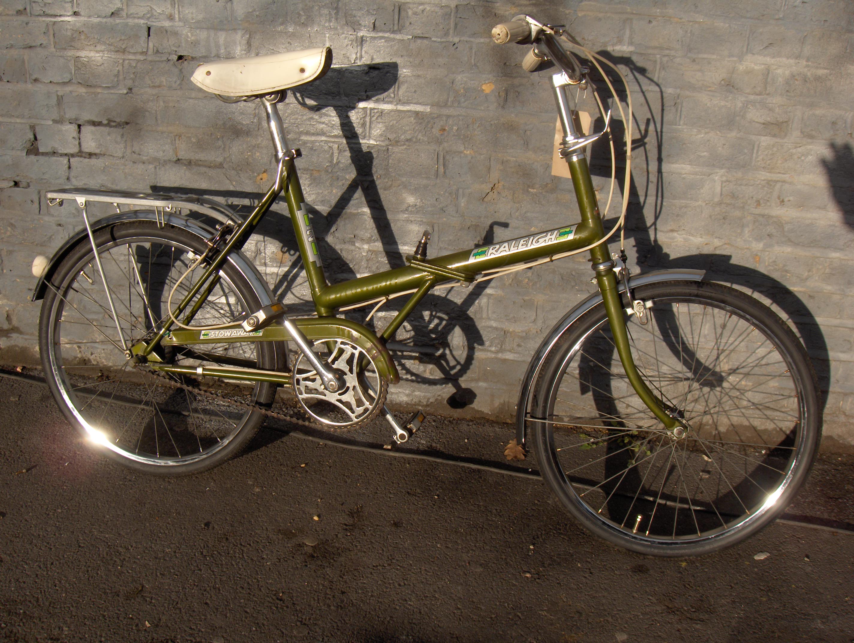 raleigh stowaway folding bike